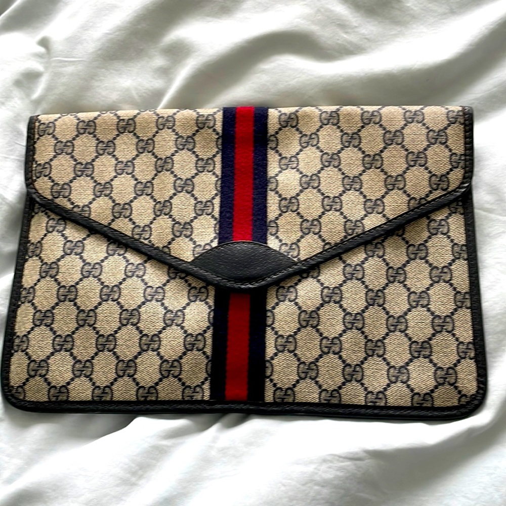 Vintage Gucci GG envelope Portfolio Clutch